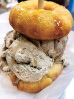 Donut sundae at donutz on a stick